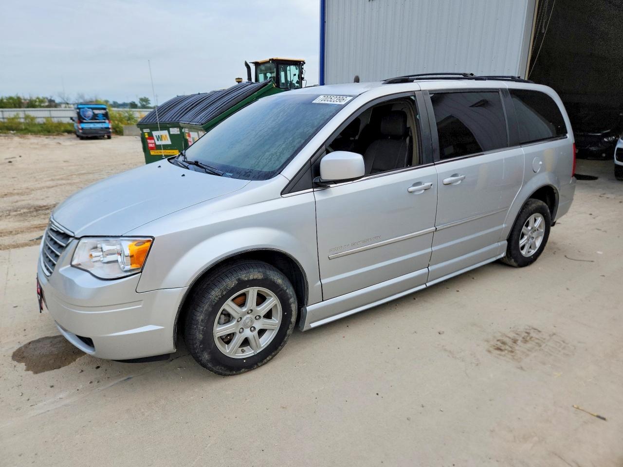 2010 CHRYSLER MINIVAN TOURING | 2A4RR5DX6AR501137 | UPCARS