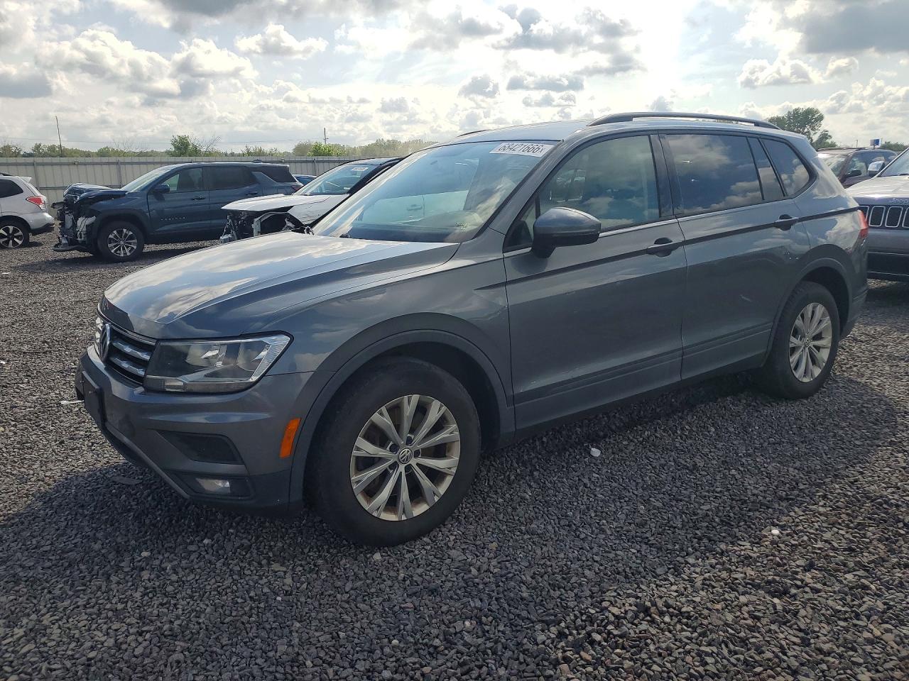 2018 VOLKSWAGEN TIGUAN S | 3VV0B7AXXJM017564 | UPCARS