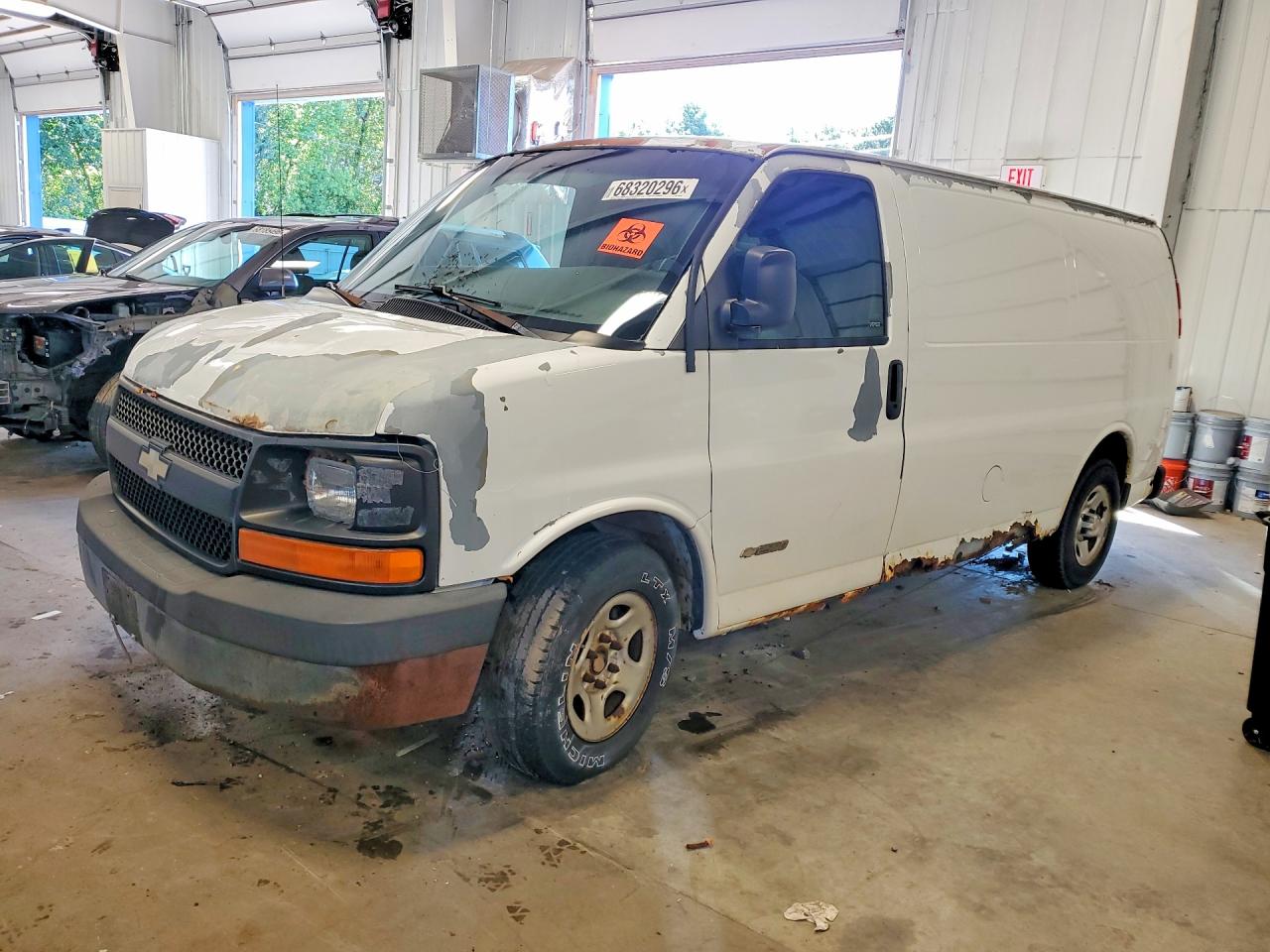 2003 CHEVROLET EXPRESS | 1GCFG25X831209296 | UPCARS