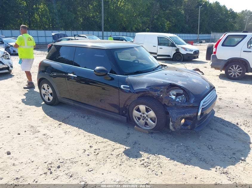 2014 MINI HARDTOP COOPER | WMWXM5C59ET933955 | UPCARS