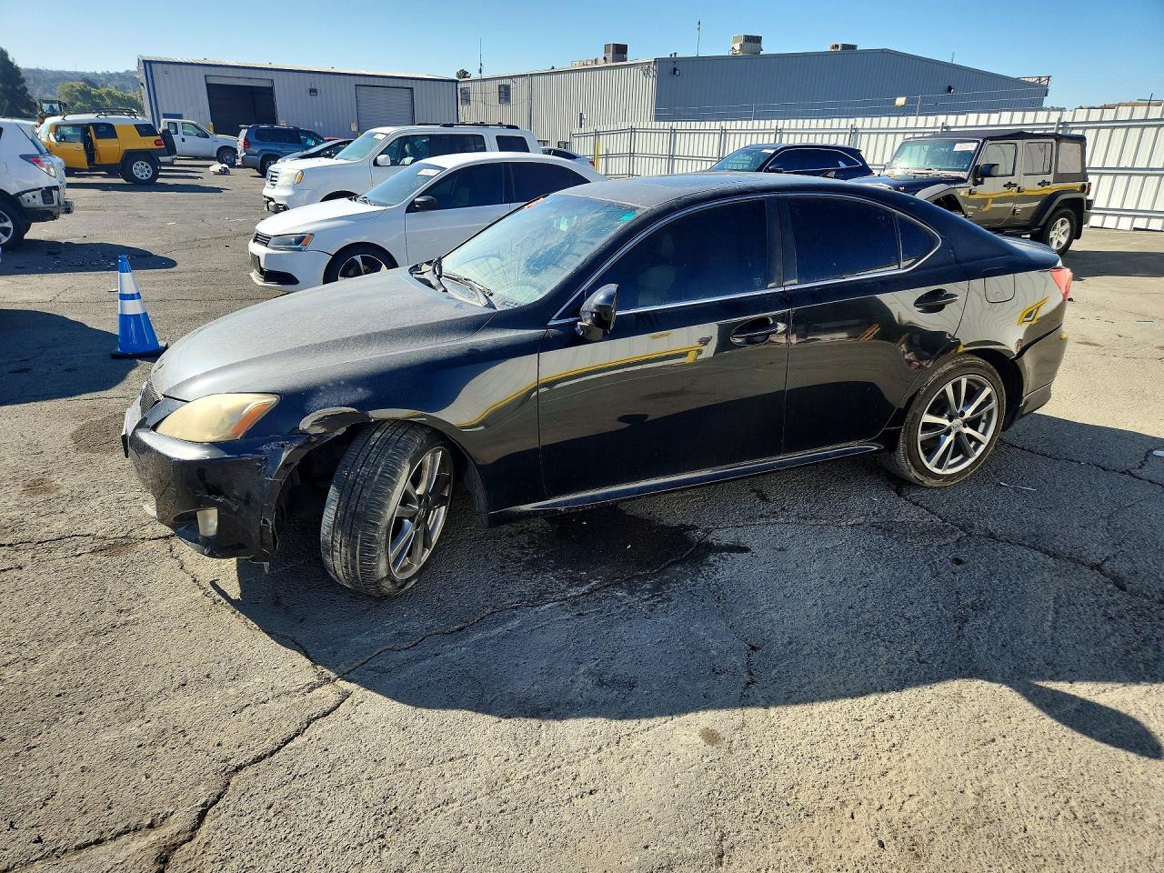 2008 LEXUS IS BASE | JTHBK262X85058329 | UPCARS