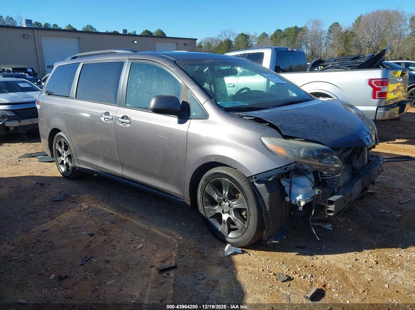2016 TOYOTA SIENNA SE 8 PASSENGER | 5TDXK3DC0GS721263 | UPCARS