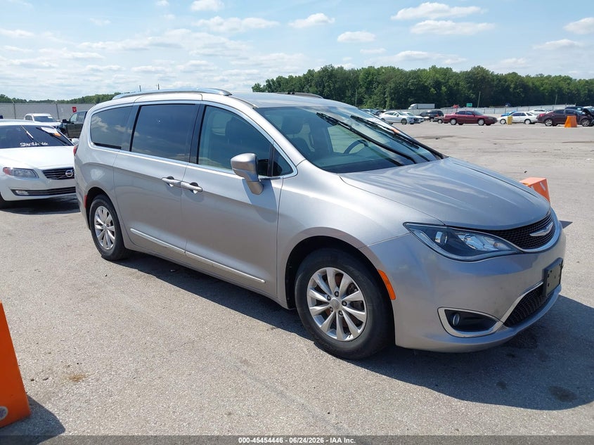 2018 CHRYSLER PACIFICA TOURING L | 2C4RC1BGXJR246575 | UPCARS