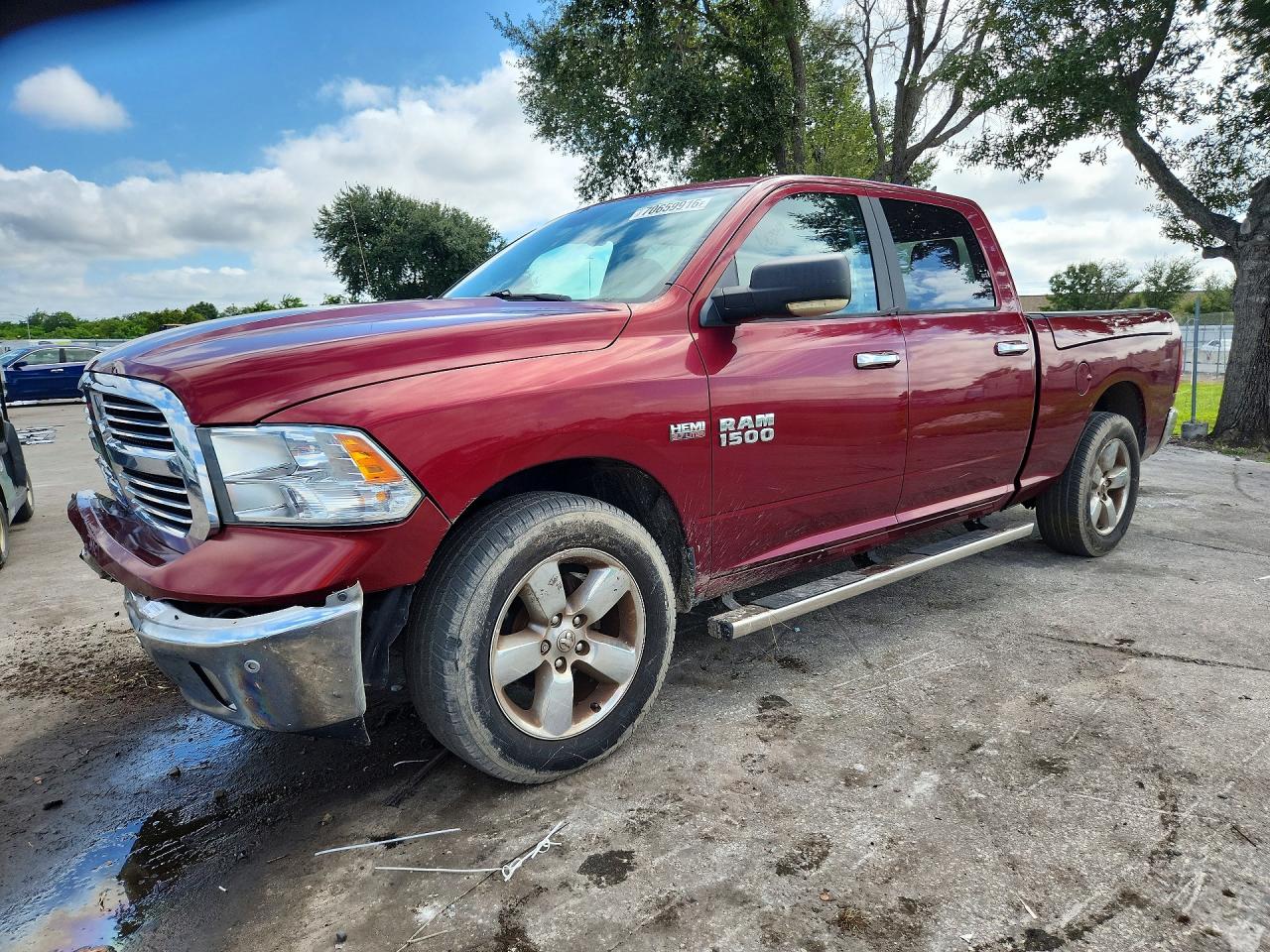 2017 RAM 1500 SLT | 1C6RR6TT4HS695936 | UPCARS