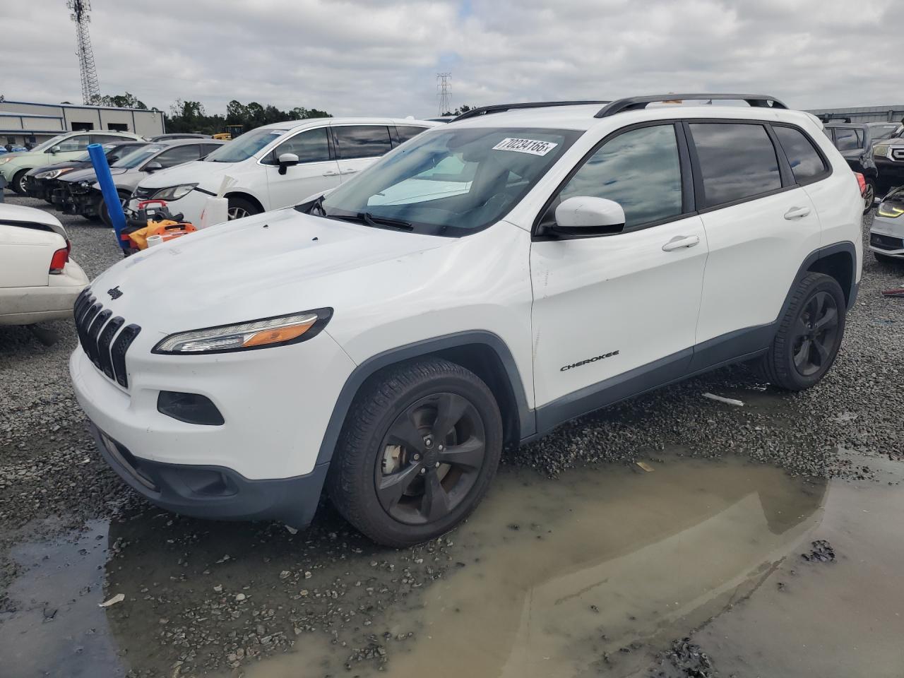 2016 JEEP CHEROKEE LATITUDE | 1C4PJLCS1GW212133 | UPCARS