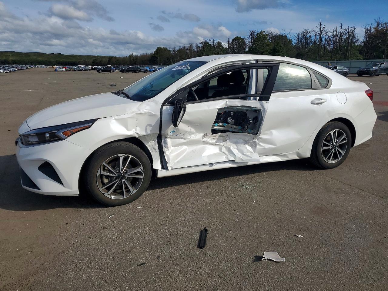 2024 KIA FORTE LXS | 3KPF24AD2RE829248 | UPCARS
