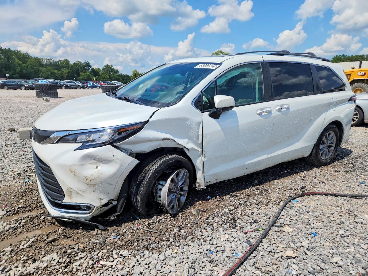 2022 TOYOTA SIENNA XLE | 5TDYRKEC8NS088100 | UPCARS