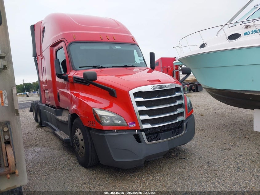 2020 FREIGHTLINER NEW CASCADIA 126 | 1FUJHHDR2LLLN1606 | UPCARS