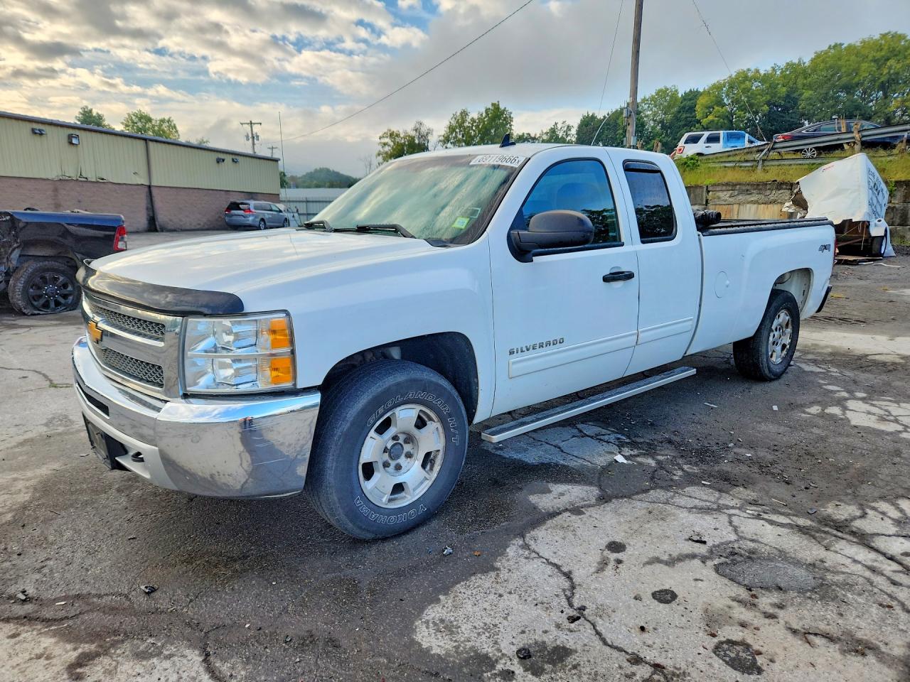 2013 CHEVROLET SILVERADO K1500 LT | 1GCRKSE04DZ313835 | UPCARS