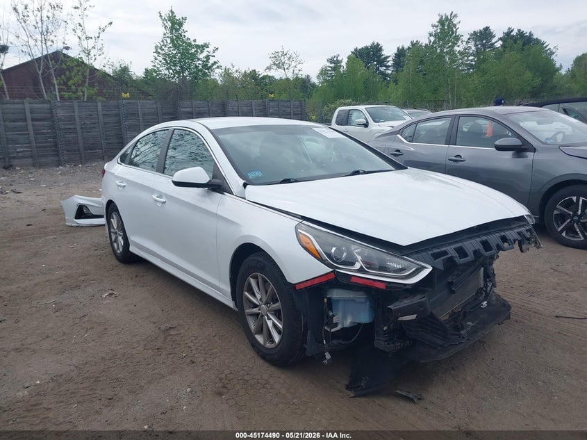 2018 HYUNDAI SONATA SE | 5NPE24AF3JH655655 | UPCARS