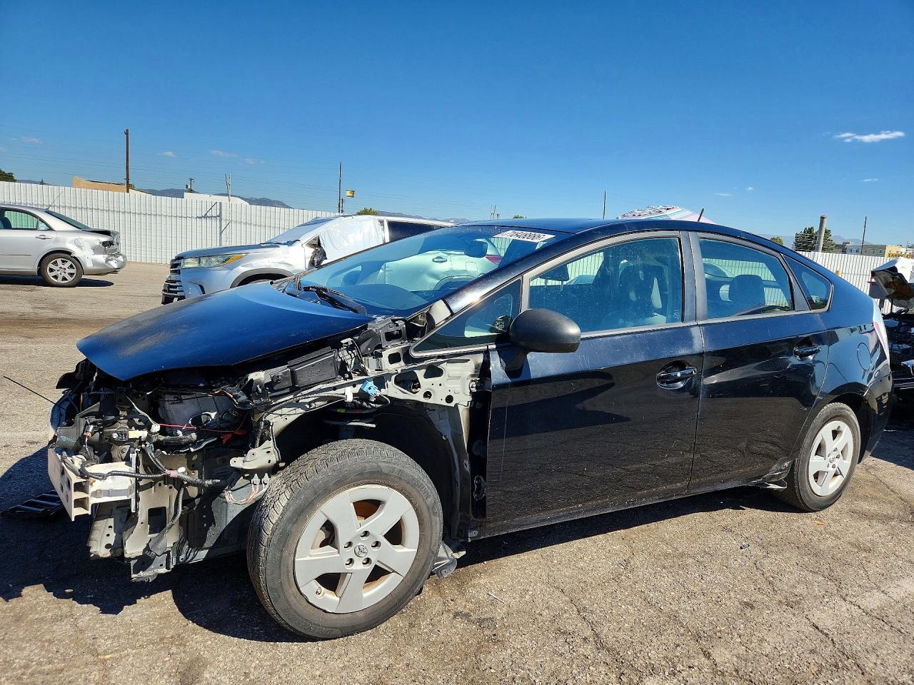 2011 TOYOTA PRIUS FOUR | JTDKN3DU2B1452098 | UPCARS