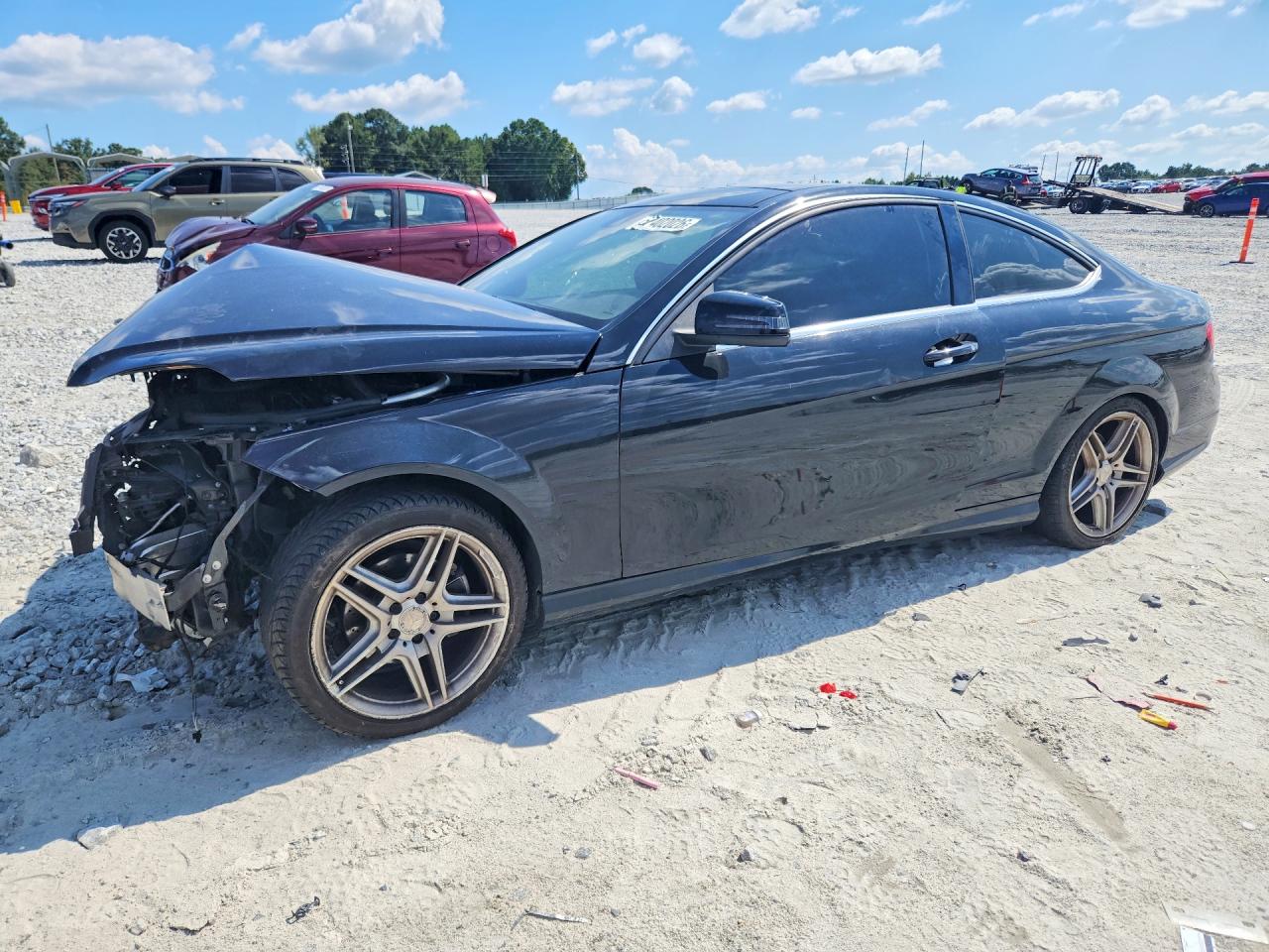 2015 MERCEDES-BENZ C-CLASS 250 | WDDGJ4HB5FG385411 | UPCARS
