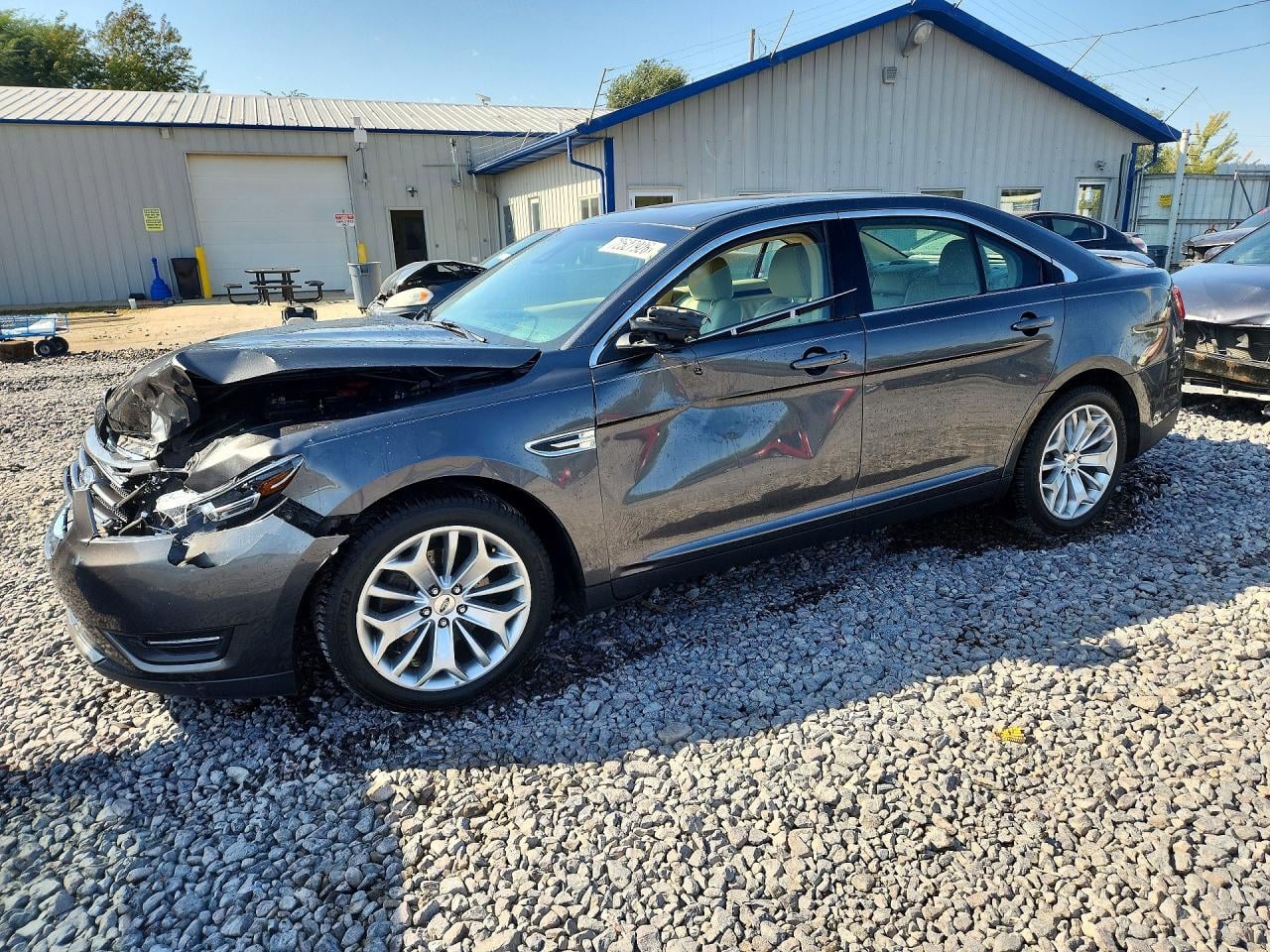 2018 FORD TAURUS LIMITED | 1FAHP2F86JG126143 | UPCARS