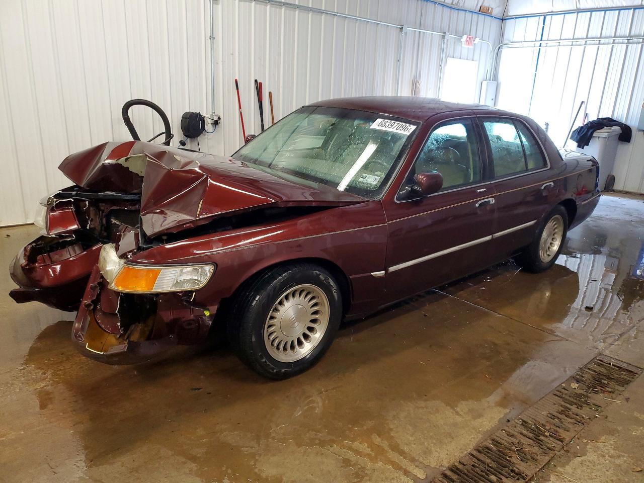 2001 MERCURY GRMARQUIS LS | 2MEFM75W21X674396 | UPCARS