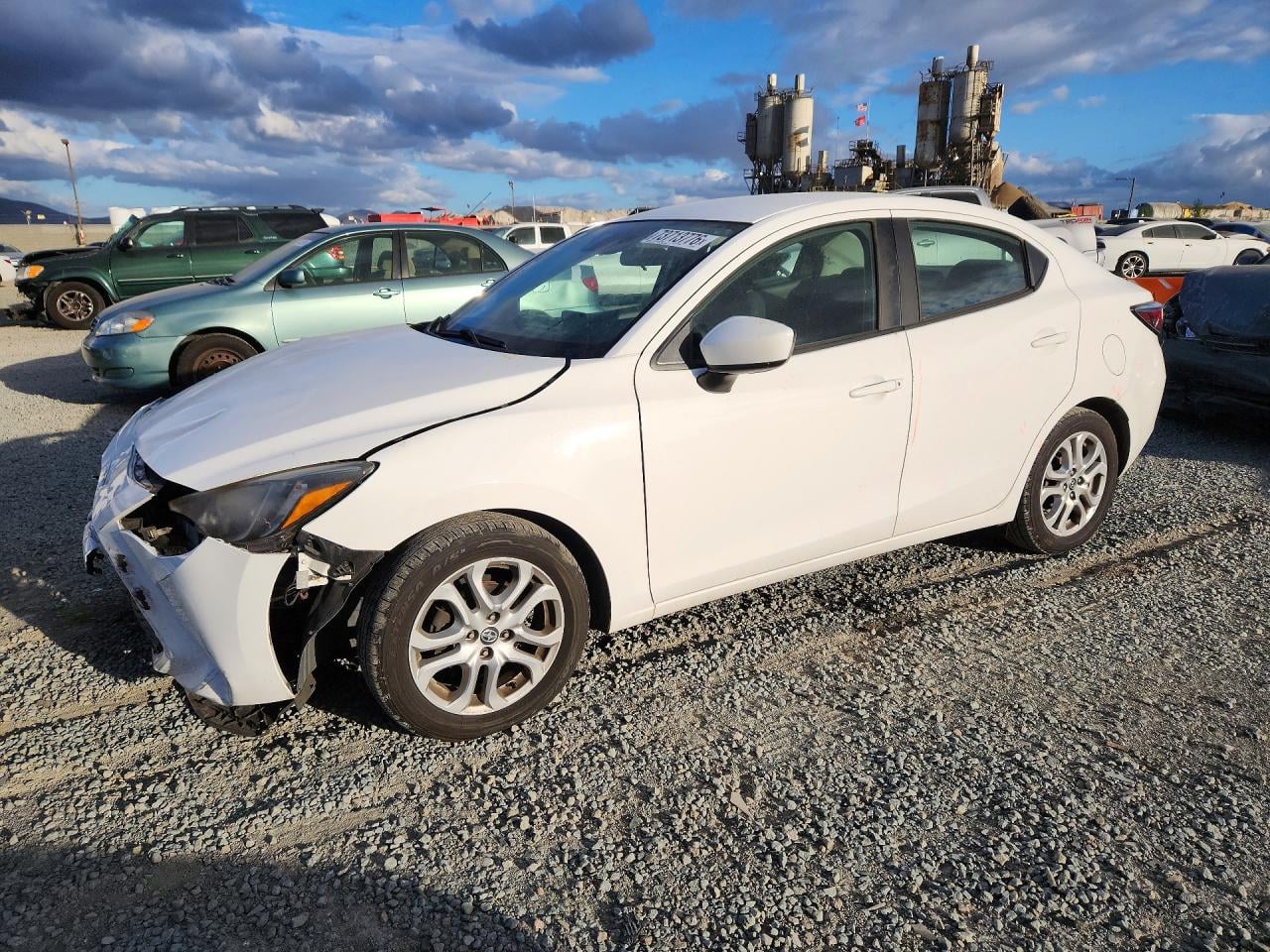 2016 SCION IA BASE | 3MYDLBZV3GY133582 | UPCARS