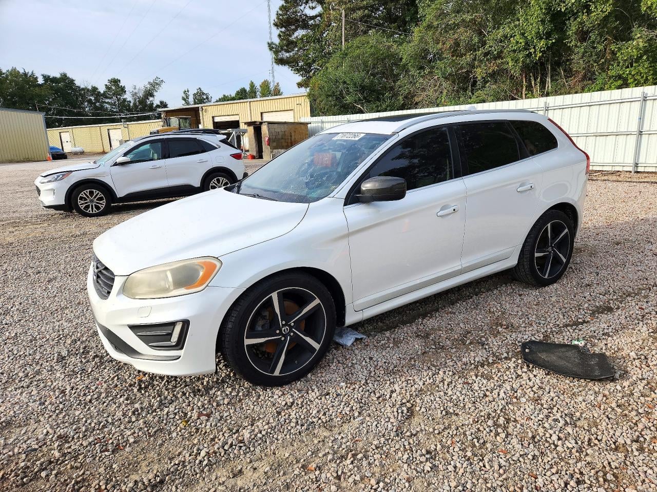 2015 VOLVO XC60 T6 R-DESIGN PREMIER | YV4902RF0F2560928 | UPCARS