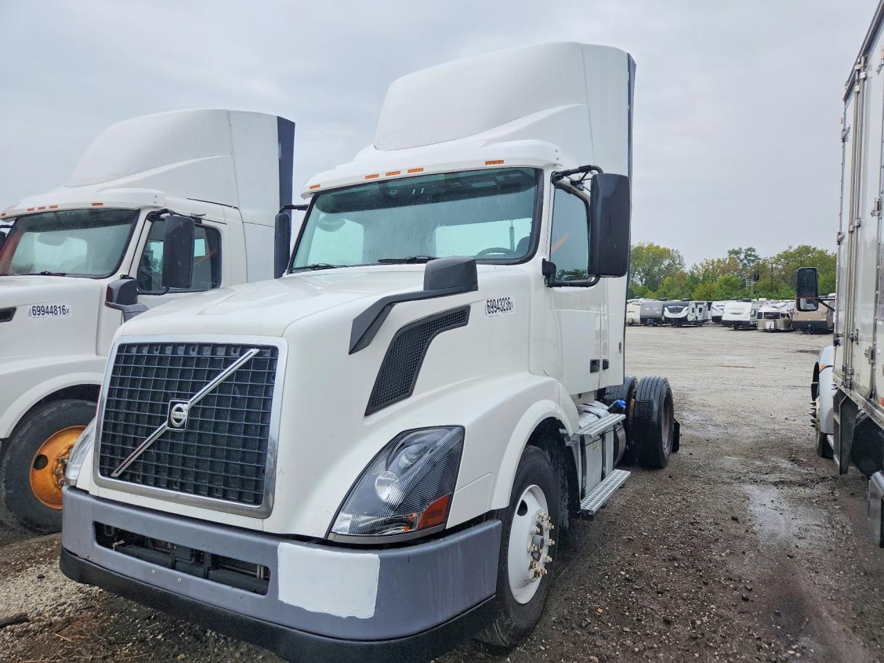 2016 VOLVO VN SEMI TRUCK | 4V4N39TG9GN965452 | UPCARS