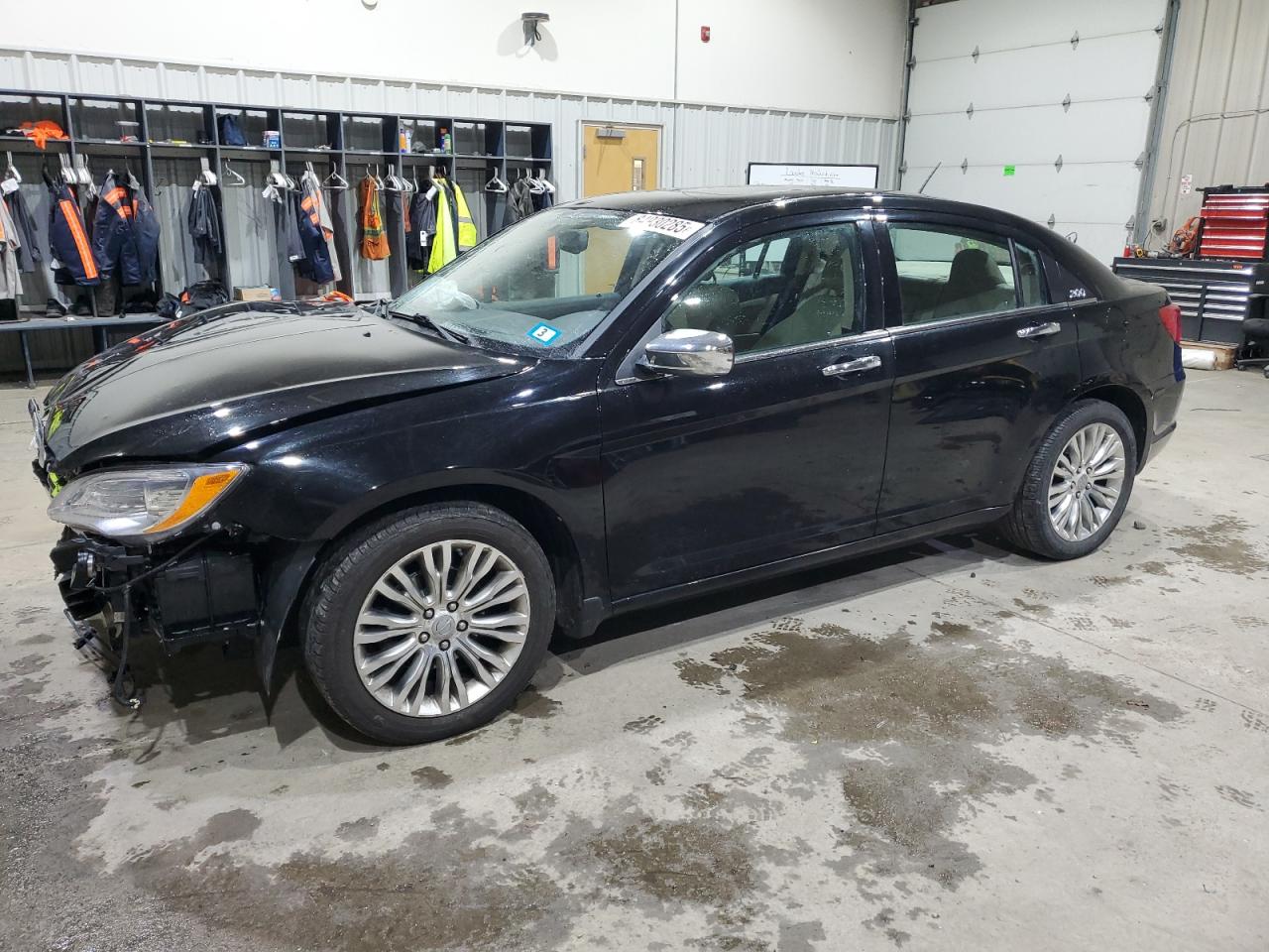 2012 CHRYSLER 200 LIMITED | 1C3CCBCB3CN126670 | UPCARS
