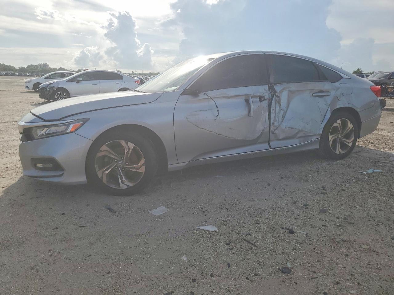 2018 HONDA ACCORD EXL | 1HGCV1F50JA237463 | UPCARS