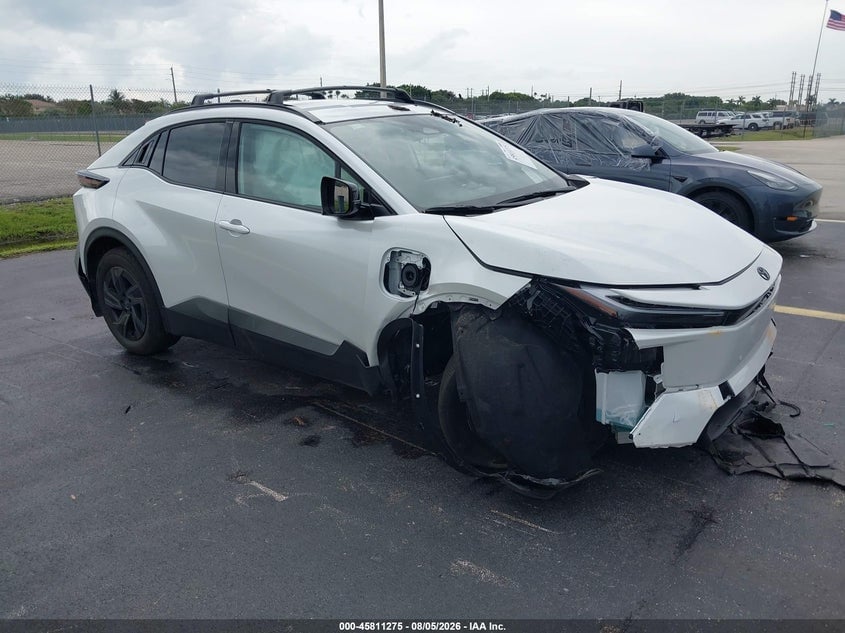 2026 TOYOTA C-HR SE | JTMAAAAD7TJ015103 | UPCARS