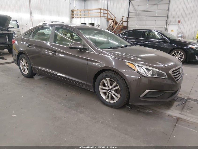 2016 HYUNDAI SONATA SE | 5NPE24AF5GH280182 | UPCARS