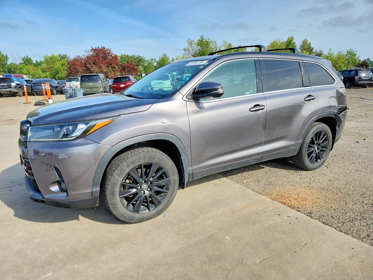 2019 TOYOTA HIGHLANDER SE | 5TDJZRFH8KS593358 | UPCARS