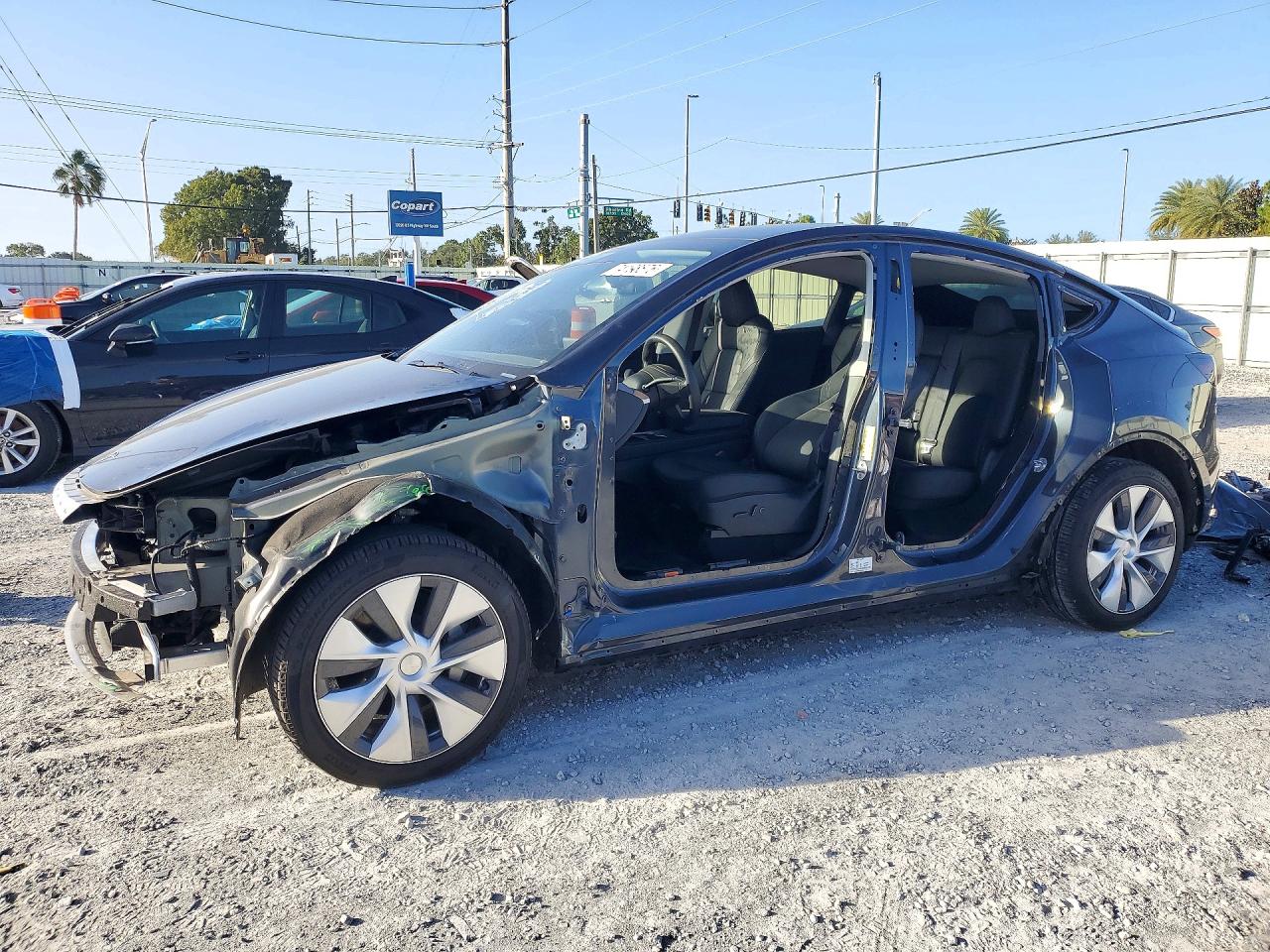 2024 TESLA MODEL Y | 7SAYGDEE1RA249352 | UPCARS