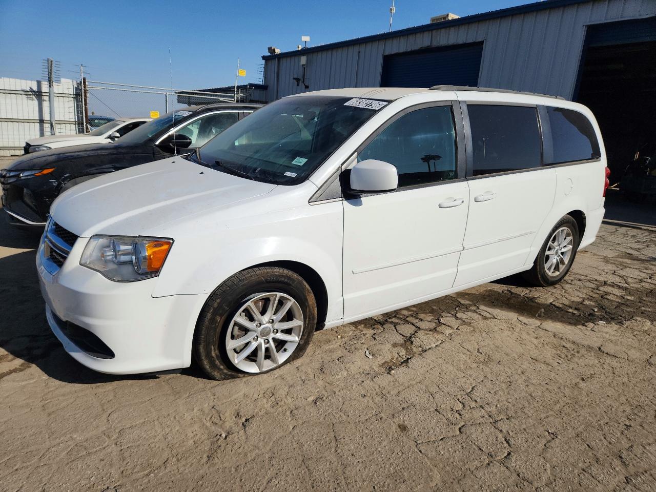 2016 DODGE CARAVAN SXT | 2C4RDGCG7GR168974 | UPCARS