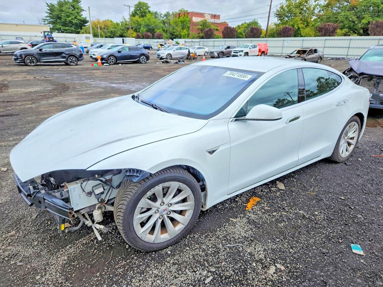 2016 TESLA MODEL S | 5YJSA1E25GF160912 | UPCARS