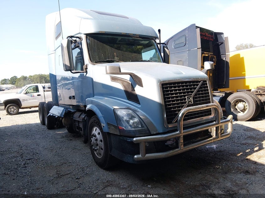 2012 VOLVO VN | 4V4NC9TH1CN544487 | UPCARS
