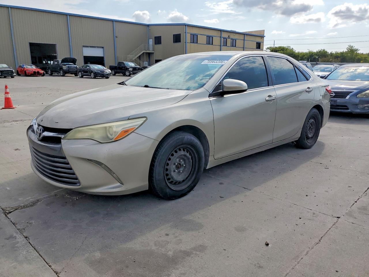 2015 TOYOTA CAMRY LE | 4T4BF1FK9FR445555 | UPCARS