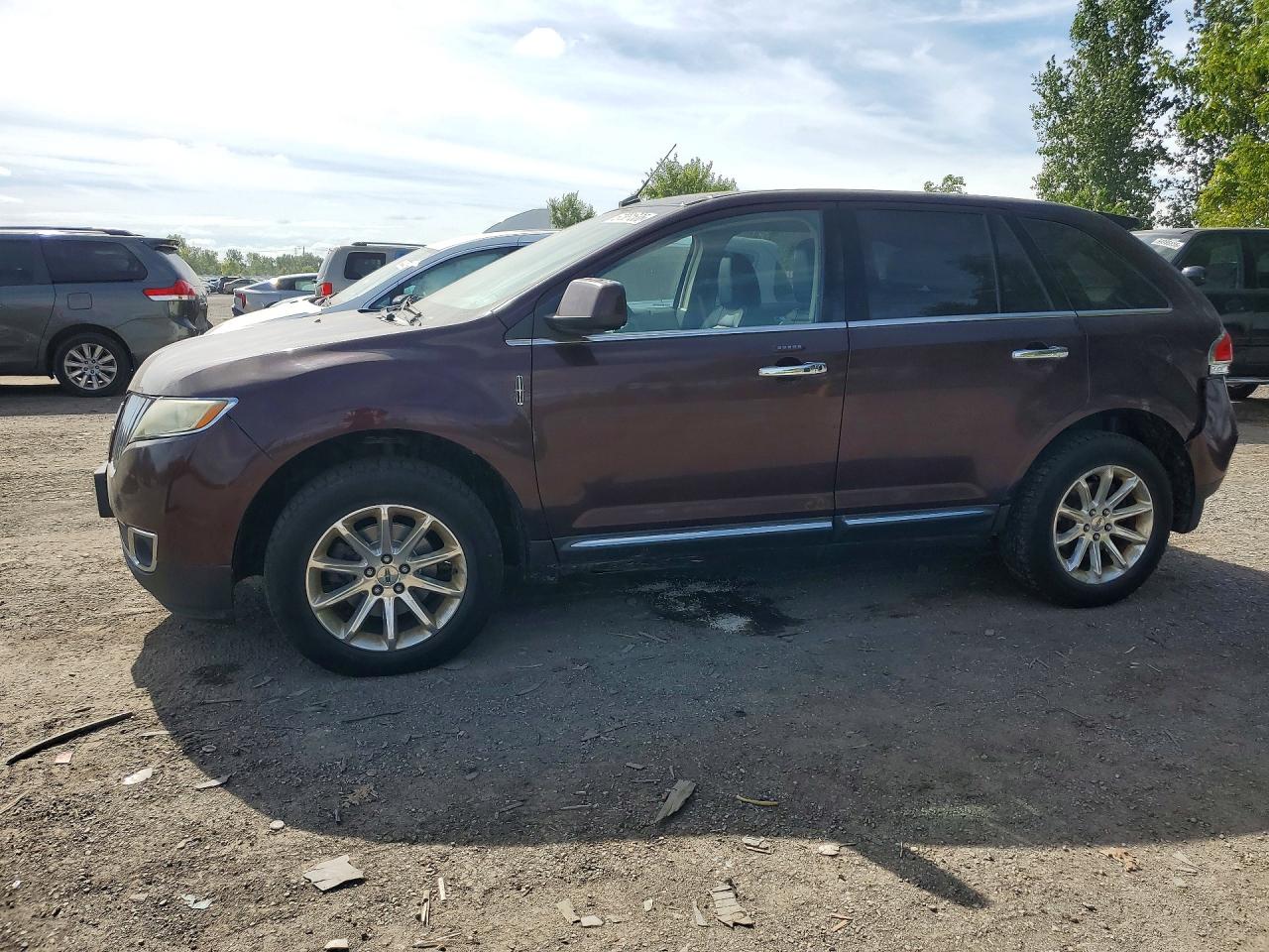 2011 LINCOLN MKX | 2LMDJ8JK3BBJ09082 | UPCARS