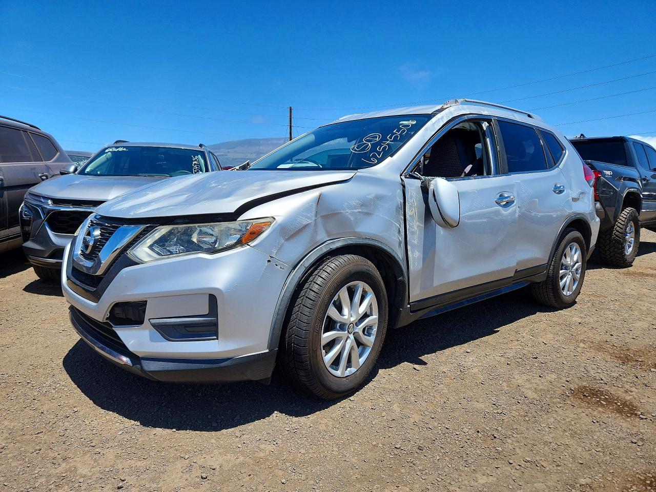 2017 NISSAN ROGUE SV | JN8AT2MT3HW144456 | UPCARS