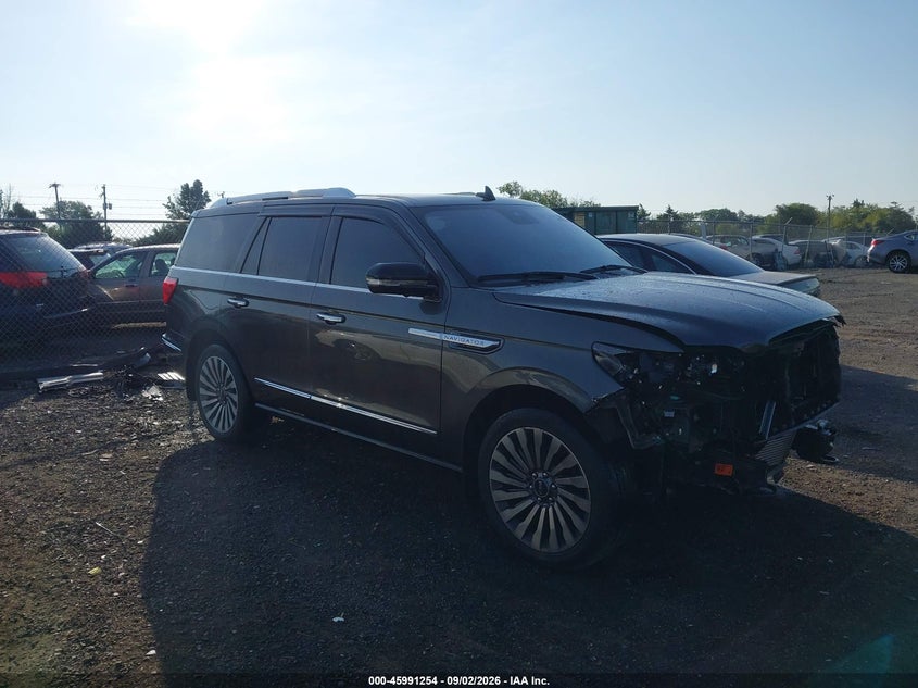 2018 LINCOLN NAVIGATO RESERVE | 5LMJJ2LT1JEL10593 | UPCARS