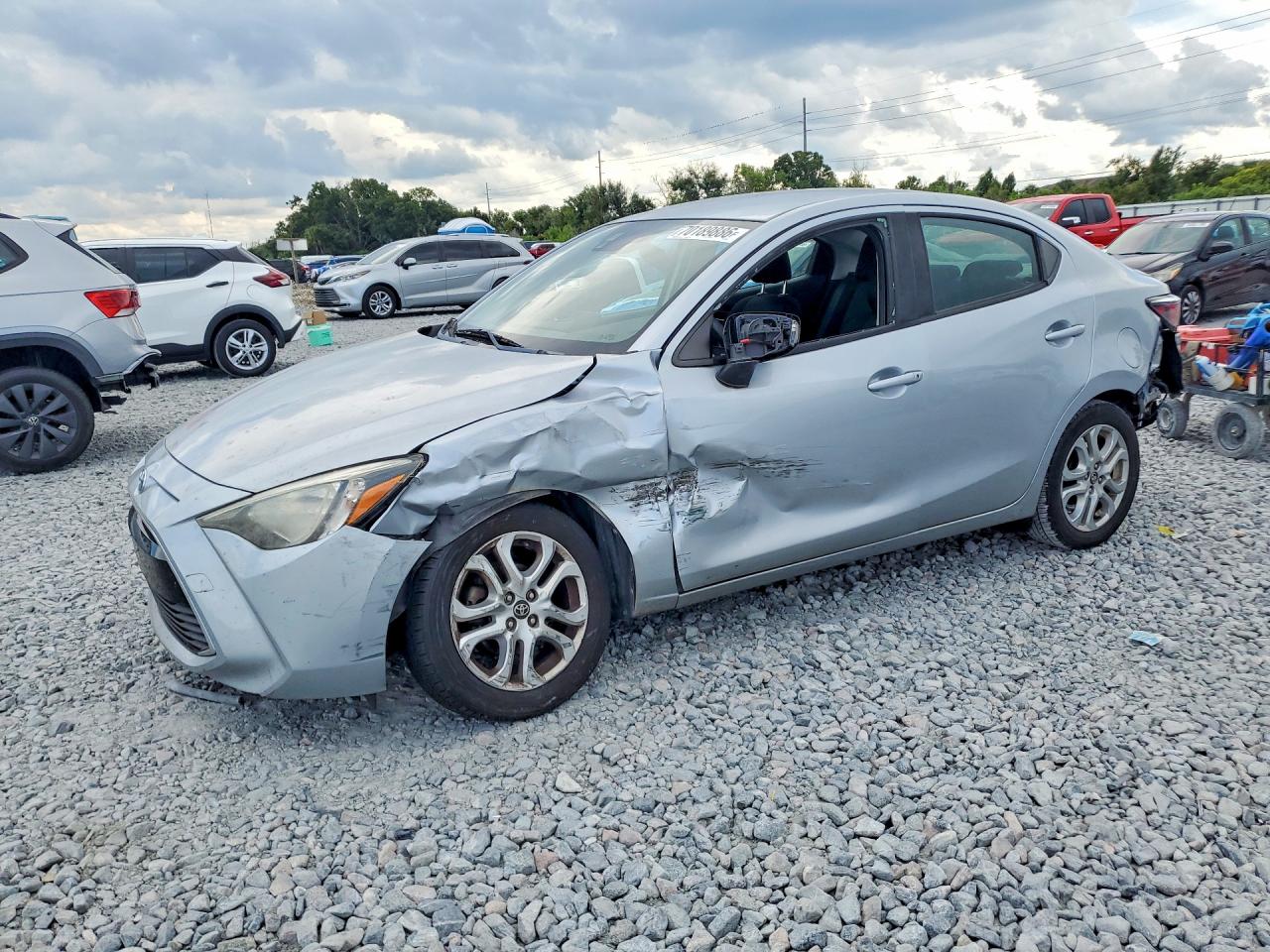 2018 TOYOTA YARIS BASE | 3MYDLBYV2JY302838 | UPCARS