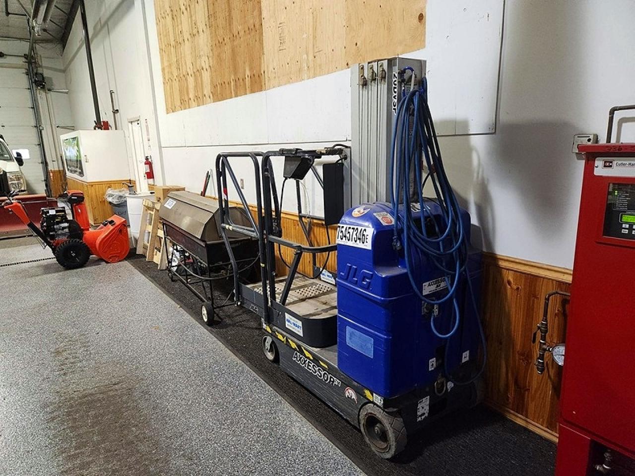 2003 JOHN HENRY CONSTRUCTI JLG 200VSP - VERTICAL LIFT | 0130005123 | UPCARS
