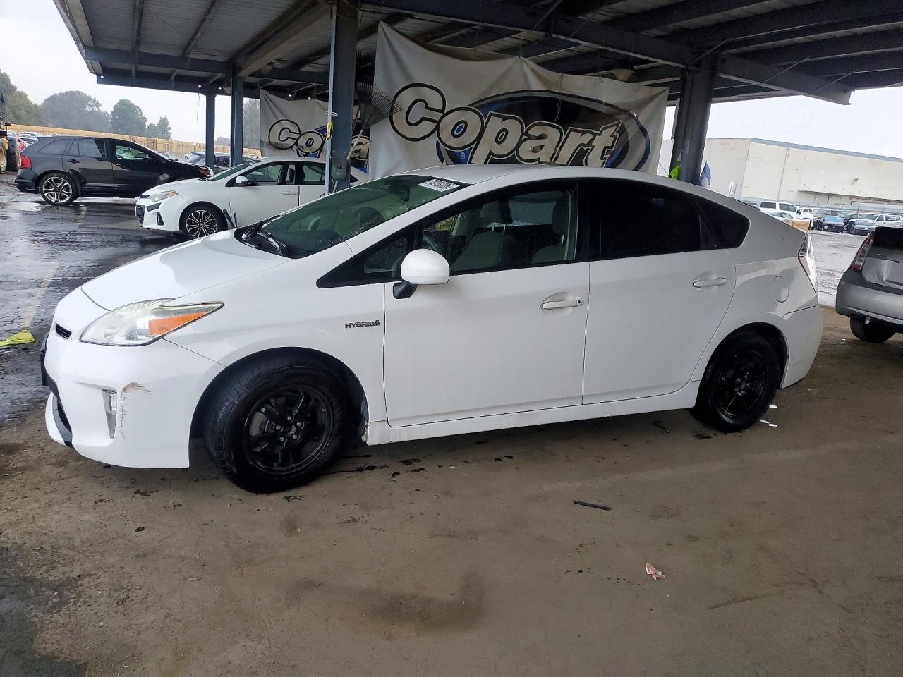 2013 TOYOTA PRIUS TWO | JTDKN3DU7D5618286 | UPCARS