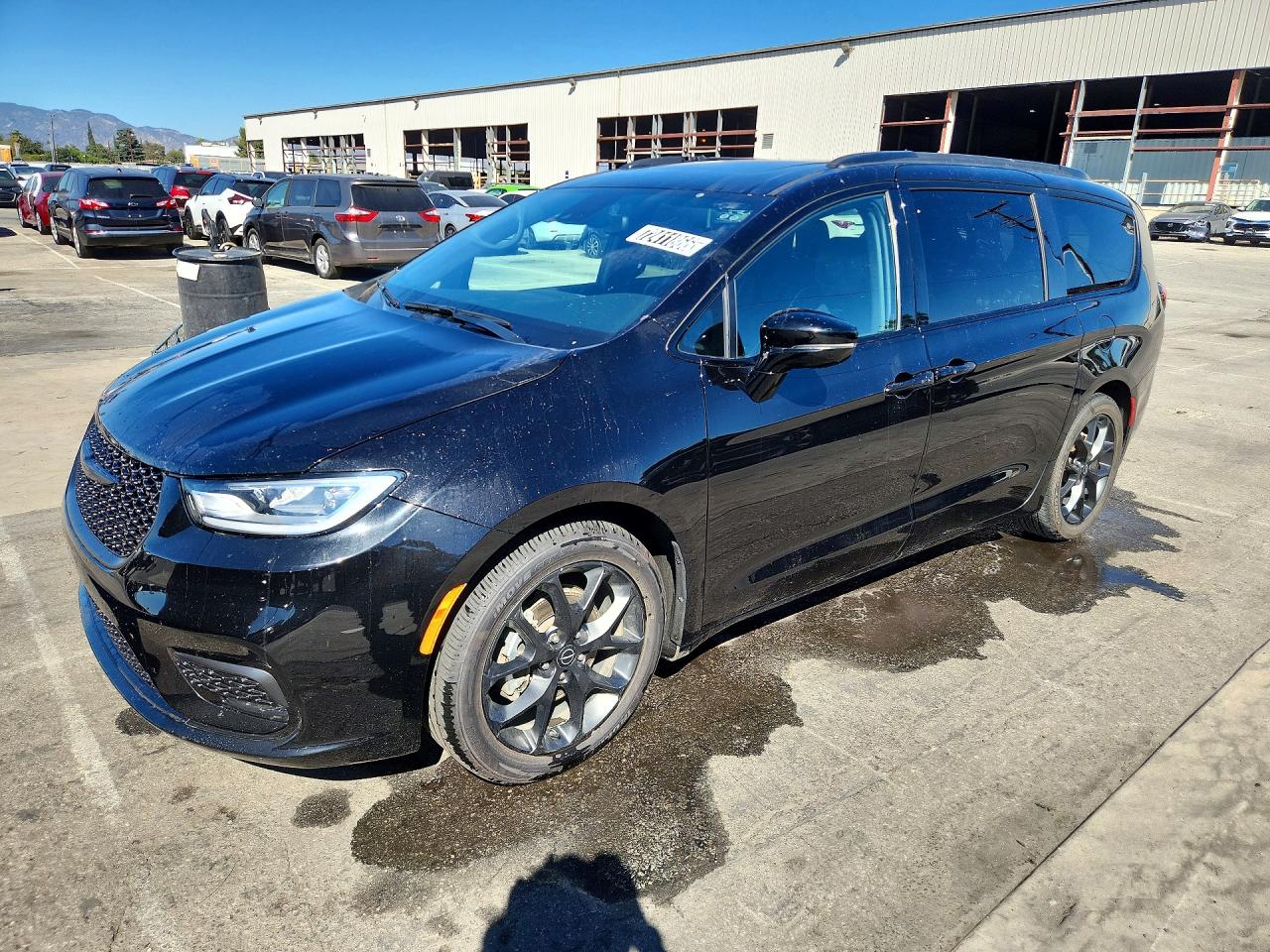 2025 CHRYSLER PACIFICA LIMITED | 2C4RC1GG2SR537582 | UPCARS
