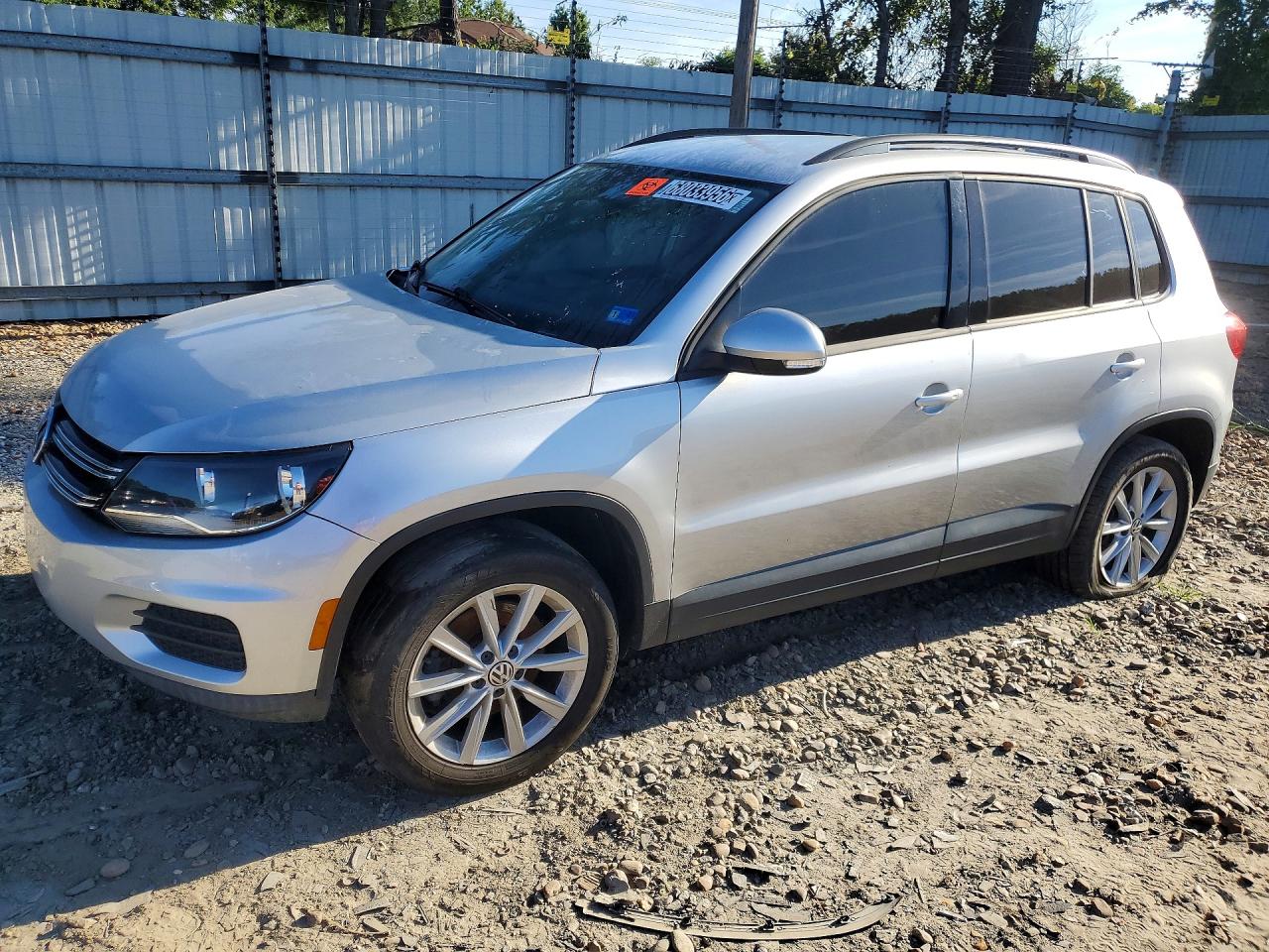 2017 VOLKSWAGEN TIGUAN S | WVGAV7AX1HK042991 | UPCARS