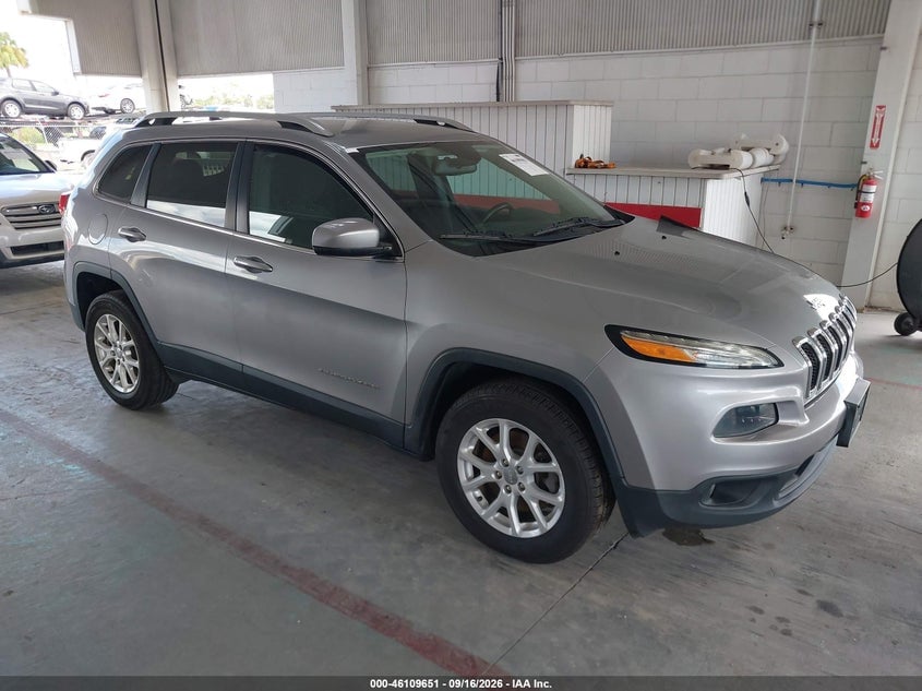 2016 JEEP CHEROKEE LATITUDE | 1C4PJMCB0GW310897 | UPCARS
