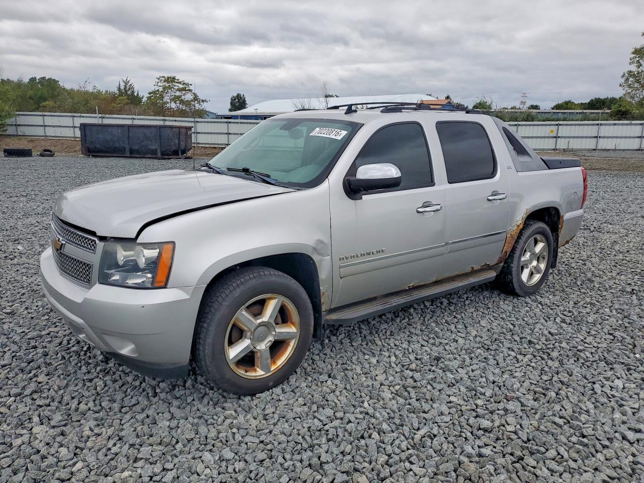 2010 CHEVROLET AVALANCHE LTZ | 3GNVKGE03AG102379 | UPCARS