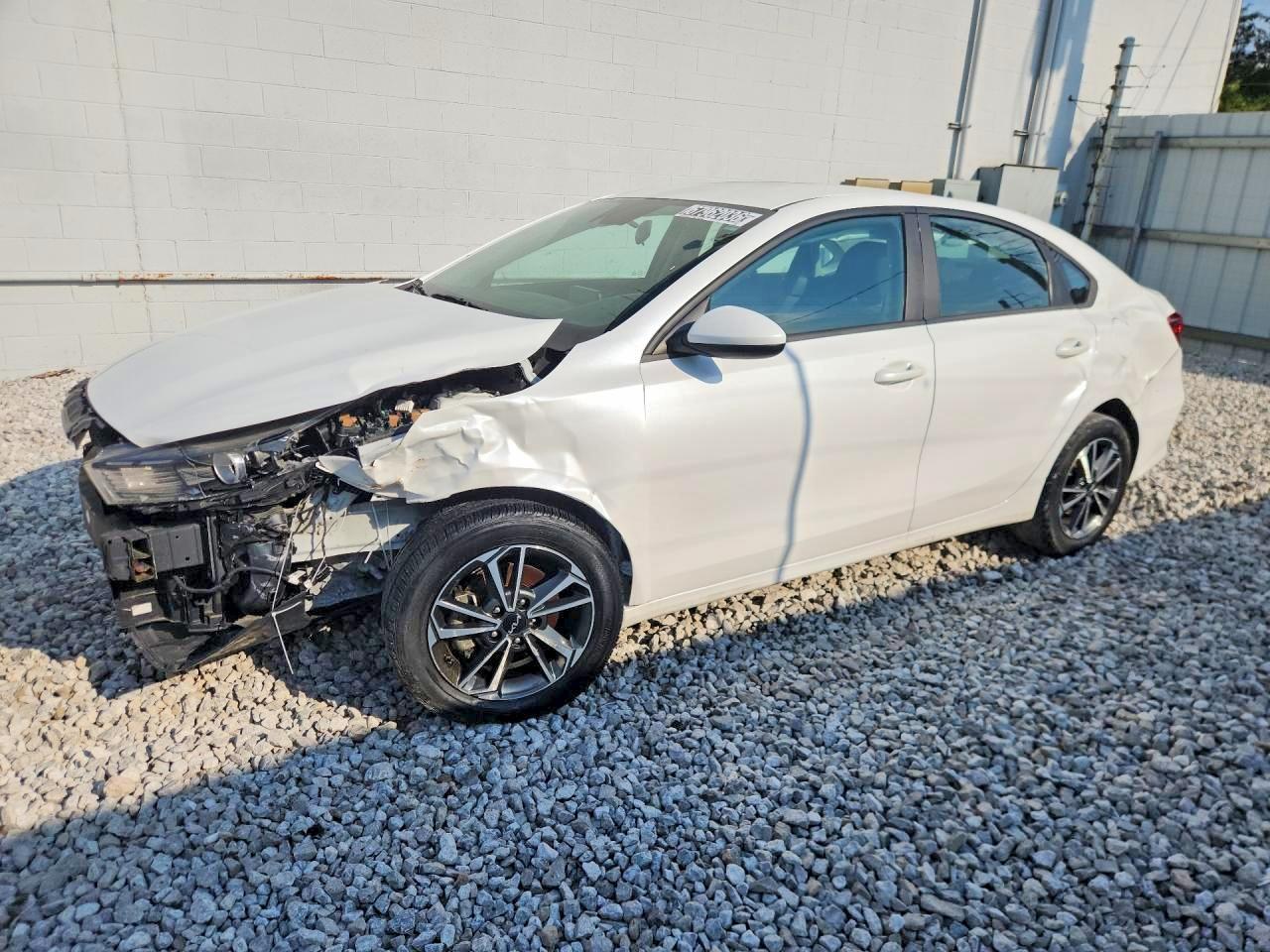 2023 KIA FORTE LXS | 3KPF24AD6PE572561 | UPCARS