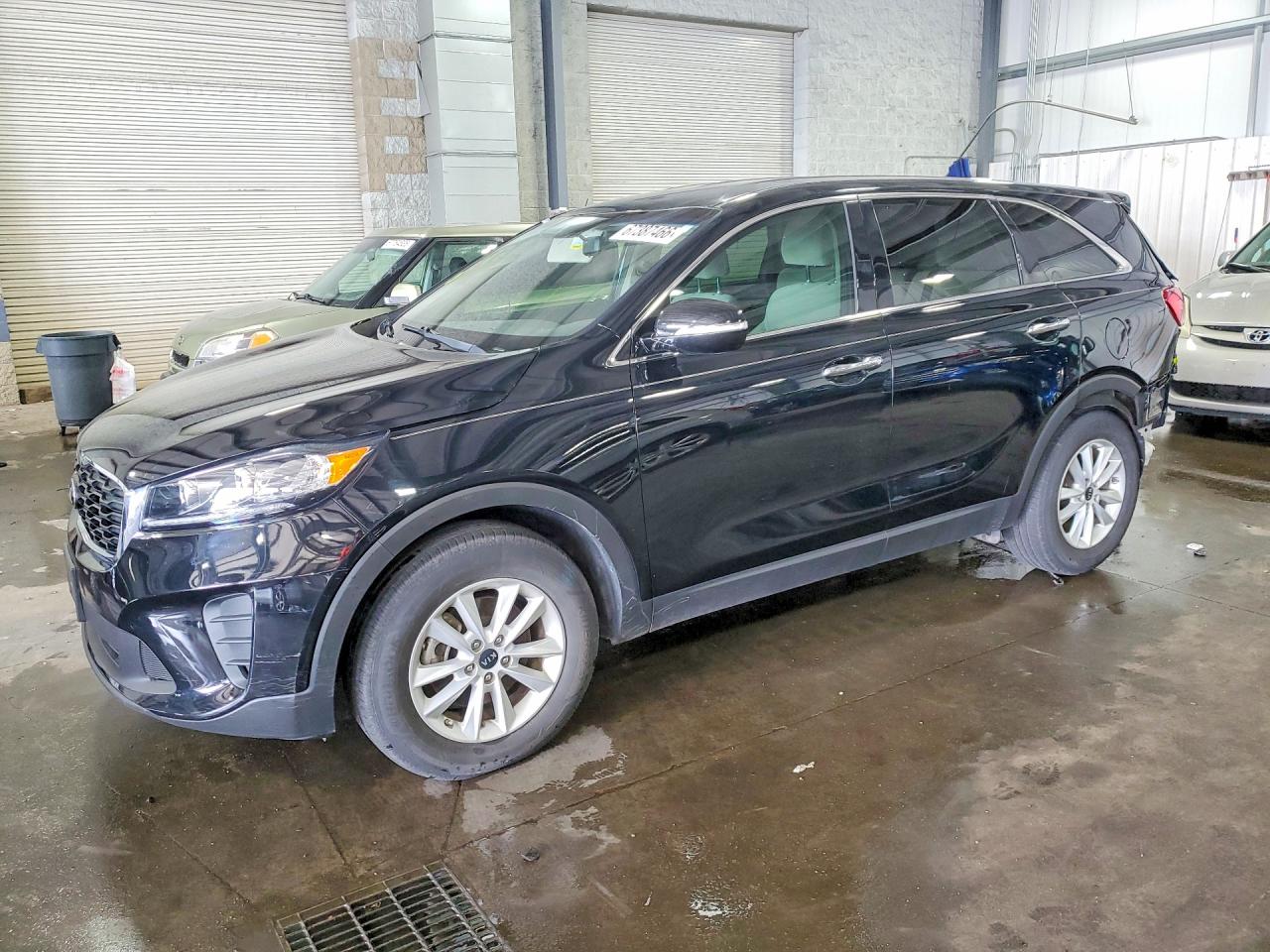 2019 KIA SORENTO LX | 5XYPG4A33KG543852 | UPCARS