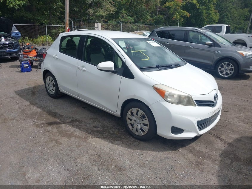 2013 TOYOTA YARIS LE | JTDKTUD38DD553831 | UPCARS