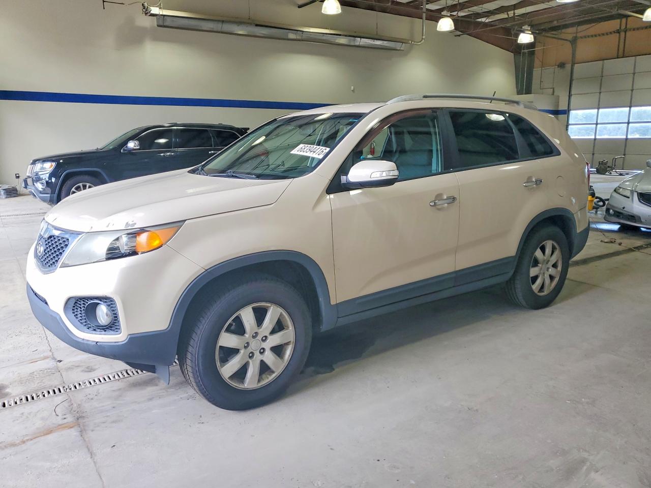 2011 KIA SORENTO LX | 5XYKT3A16BG127776 | UPCARS