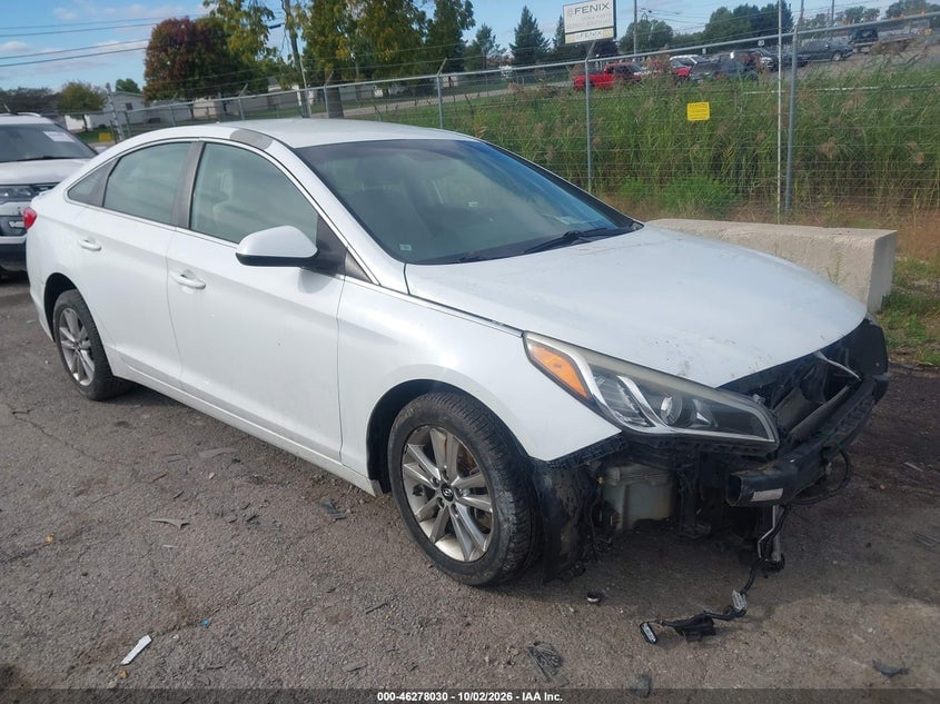 2016 HYUNDAI SONATA SE | 5NPE24AF2GH366131 | UPCARS