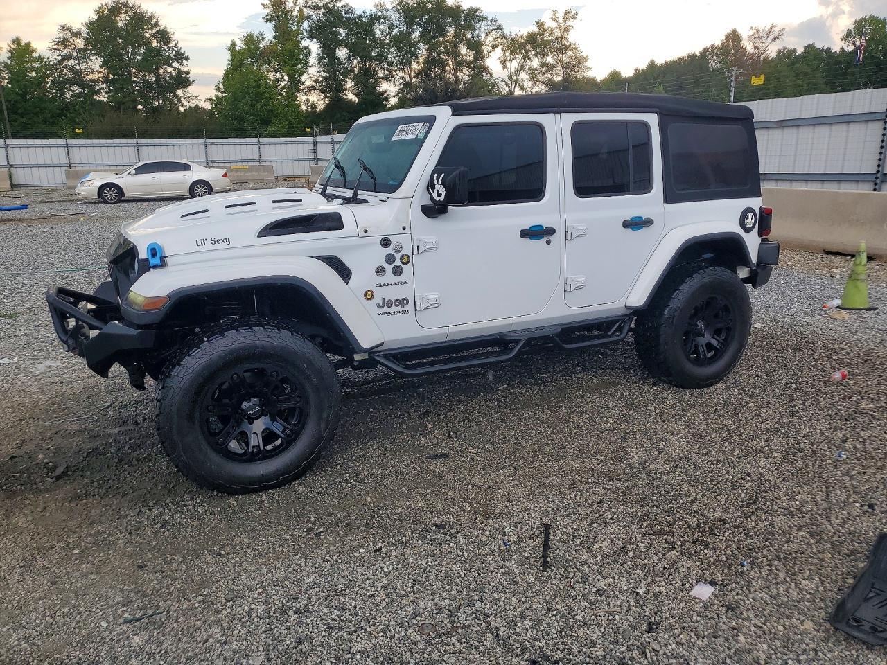 2020 JEEP WRANGLER SAHARA | 1C4HJXENXLW323437 | UPCARS