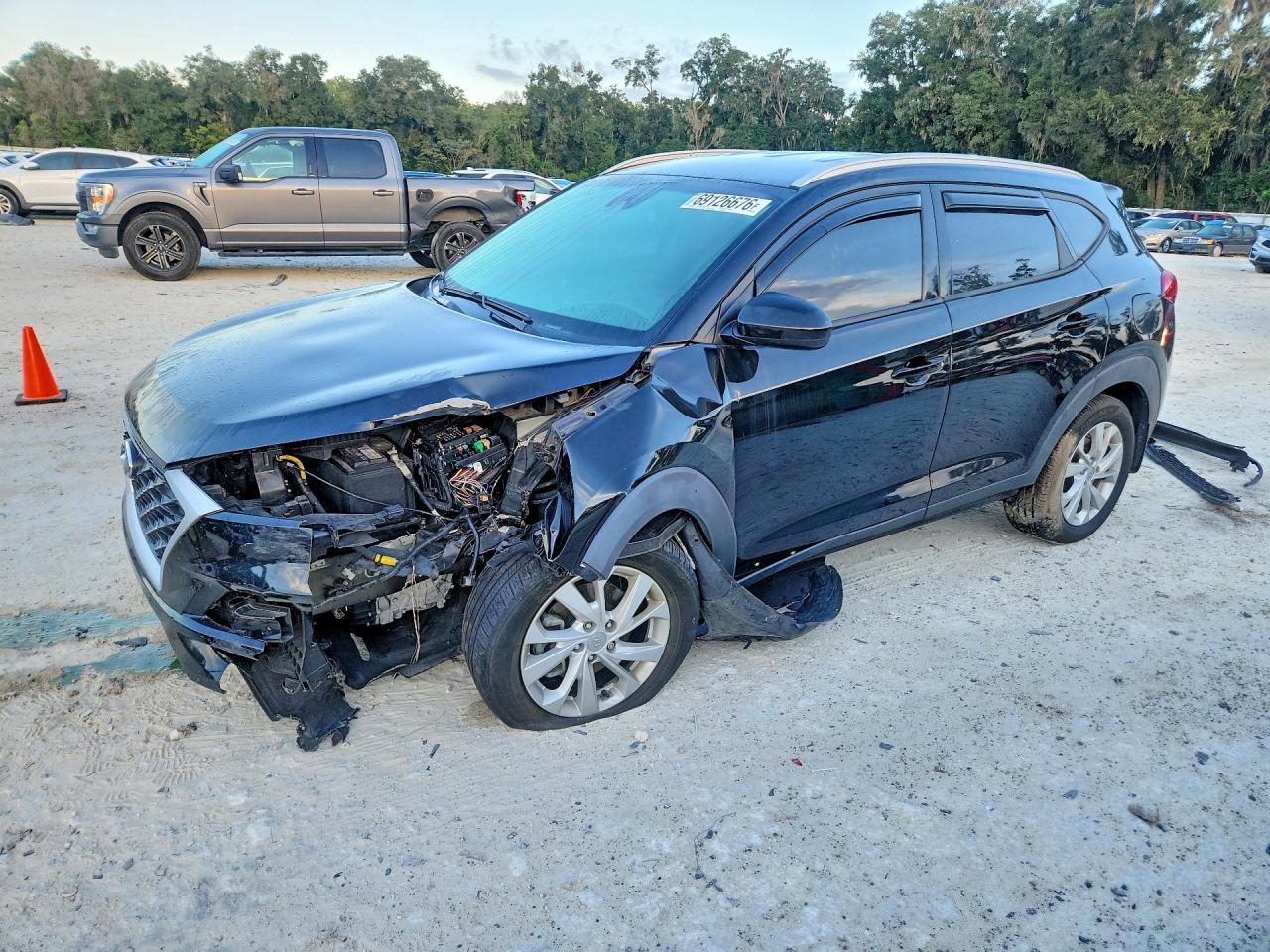 2019 HYUNDAI TUCSON VALUE | KM8J33A46KU069314 | UPCARS