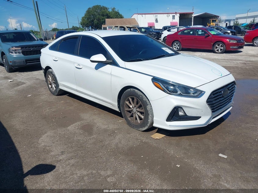 2018 HYUNDAI SONATA SE | 5NPE24AFXJH667981 | UPCARS