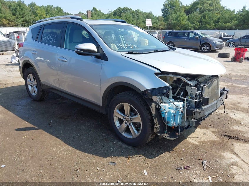 2015 TOYOTA RAV4 XLE | JTMRFREVXFJ024386 | UPCARS